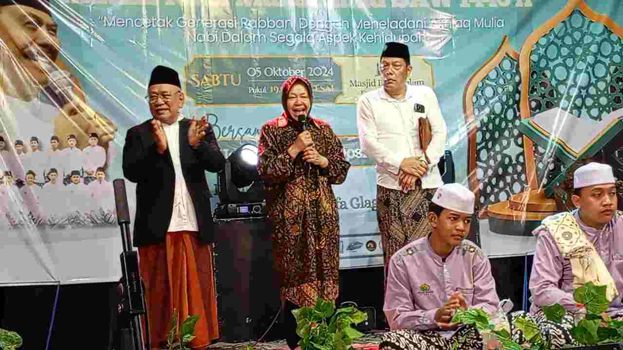 Pengajian Akbar di Lamongan, Cagub Risma Disambati Masalah Ketersediaan Air Bersih