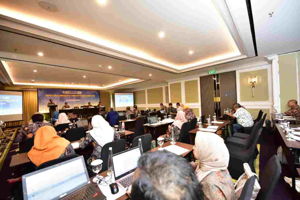 Meneguhkan Semangat Transformasi Menuju Standardisasi Kampus Global, Tantangan dan Aksi Strategis 2025