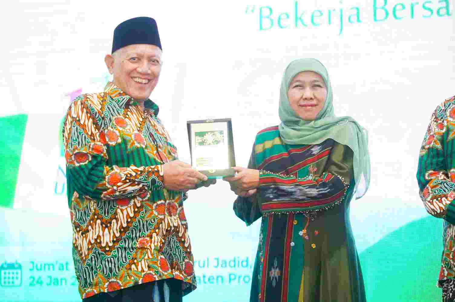Rakerwil PWNU Jatim, Khofifah: Putuskan Mata Rantai Kemiskinan dan Wujudkan Indonesia Emas 2045