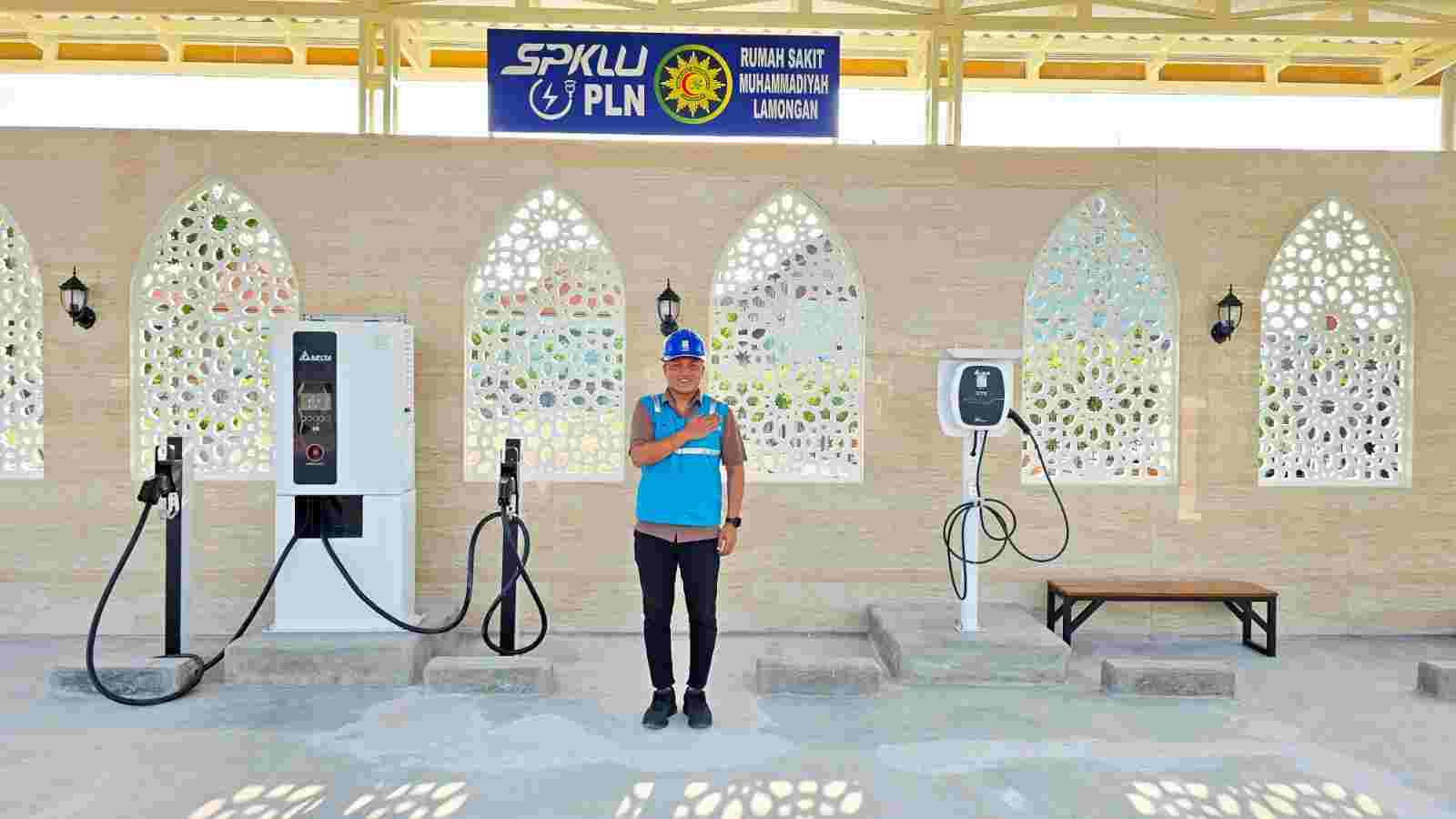 Terbaru ! PLN Operasikan SPKLU di Rumah Sakit Muhammadiyah Lamongan