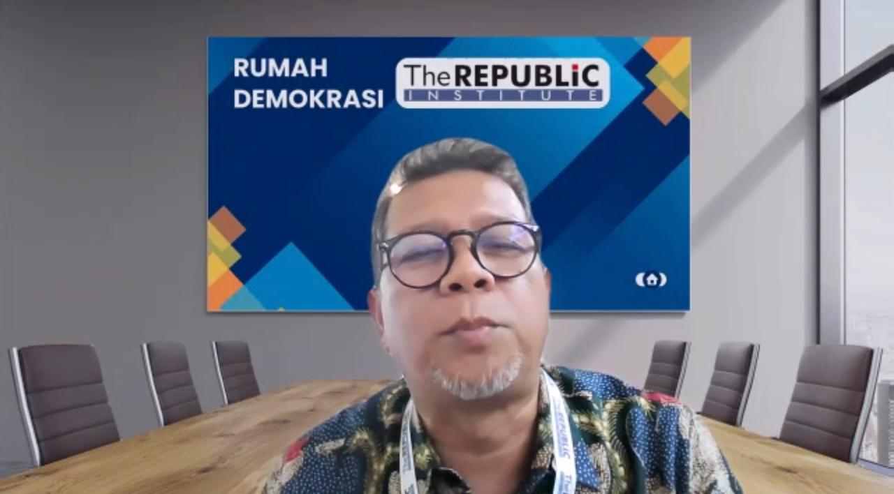 Survei The Republic Institute Potret Mayoritas Warga Jatim Puas Kinerja Khofifah-Emil dalam 100 Hari Pertama