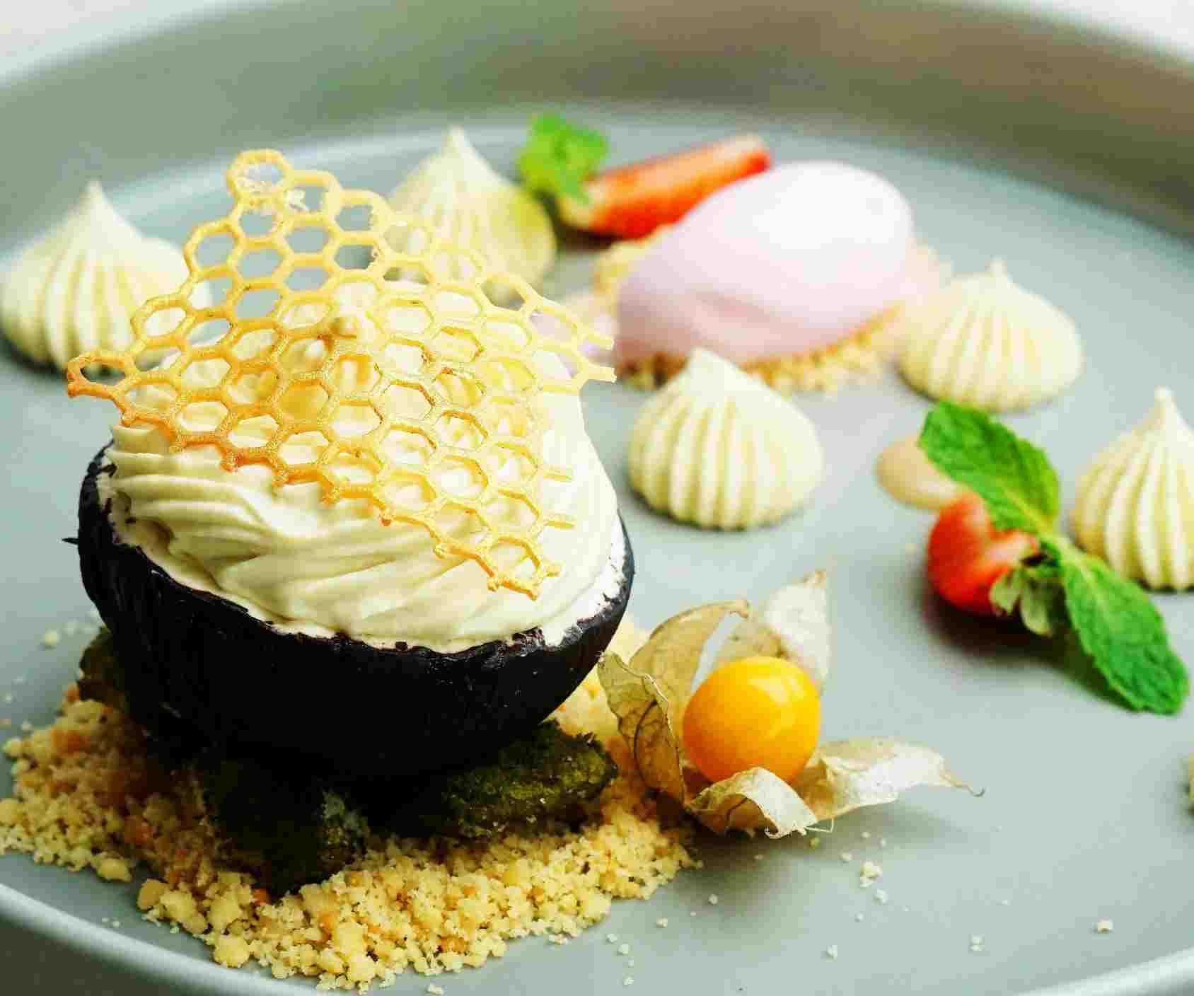 HUT RI Ke 80 LV8 Resort Hotel Cangu Rayakan Dengan Rangkaian Menu Nusantara