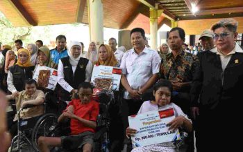 Menjelang Ramadan, Harapan Itu Datang: Gubernur Khofifah Salurkan Bansos Rp3 Miliar Untuk Warga Sidoarjo