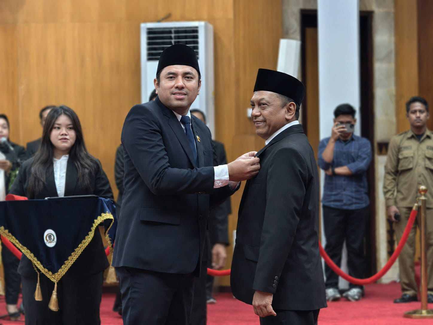 PAW DPRD Surabaya: Anas Karno Resmi Dilantik, Siap Lanjutkan Perjuangan Hingga 2029