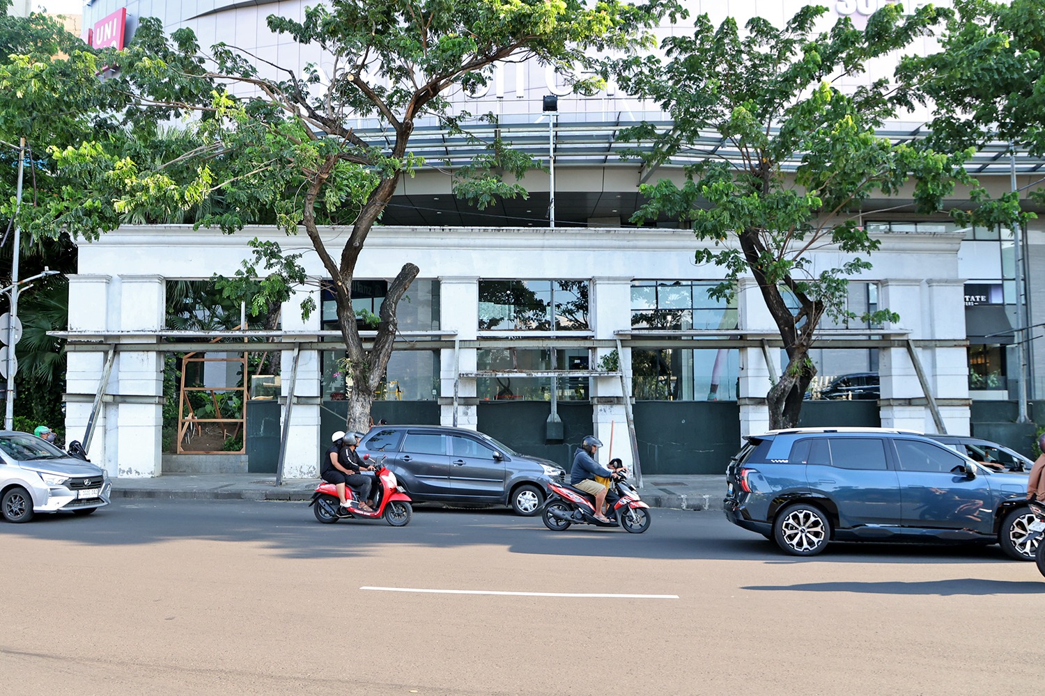 Pemkot Surabaya Segera Bongkar Fasad Eks Toko Nam, Bukan Cagar Budaya Asli