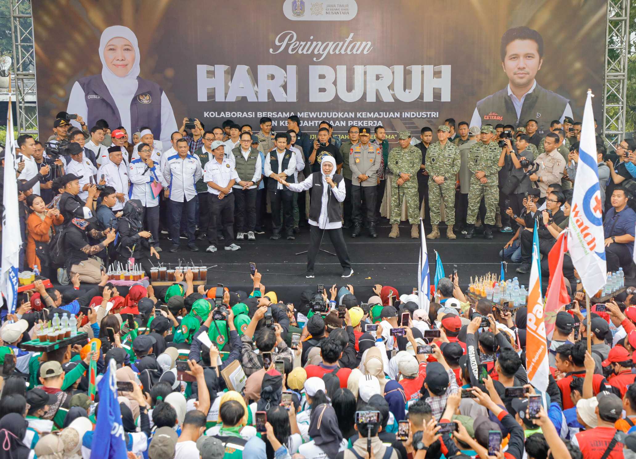 May Day 2026 di Surabaya, Gubernur Khofifah Hadirkan “Kado Nyata” untuk Buruh