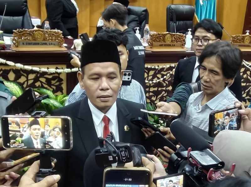 Baru Duduk, Langsung Gedor! Syaifuddin Zuhri Tantang 50 Anggota DPRD: Mau Solid atau Jadi Beban Rakyat?