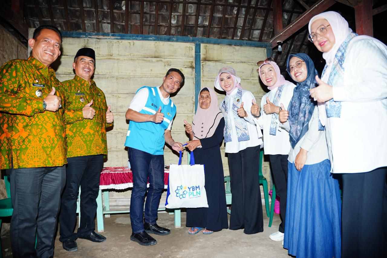 519 Keluarga di Madiun Kini Nikmati Listrik Mandiri, PLN Percepat Pemerataan Energi lewat Program BPBL