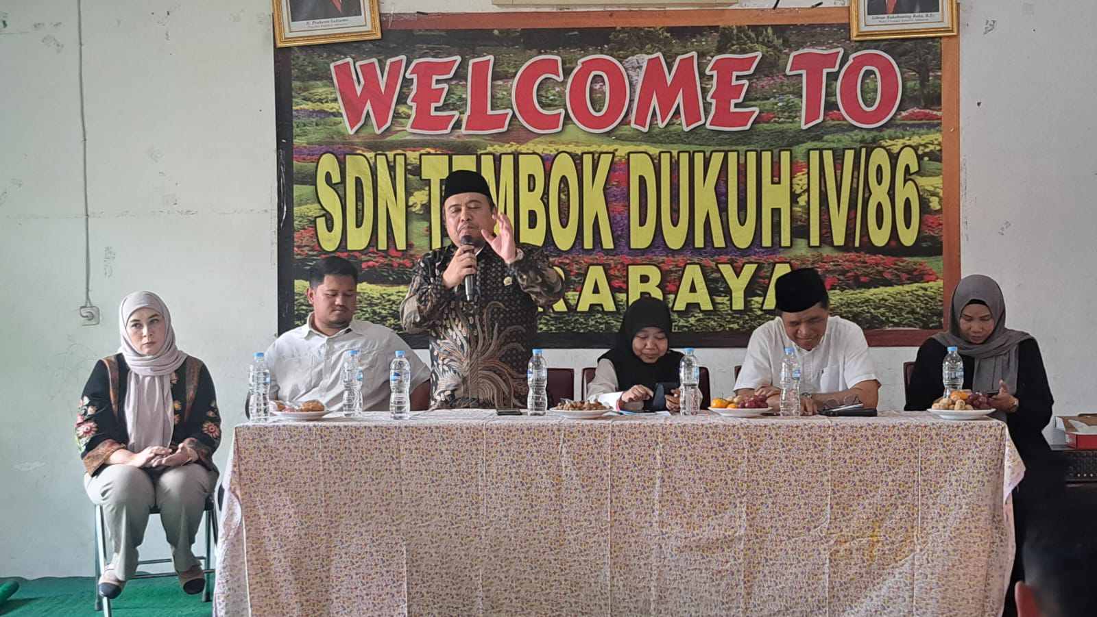 Imbas Keracunan 200 Siswa, Komisi D Sidak ke SDN Tembok Dukuh 4 dan Mediasi Wali Murid dengan Sekolah