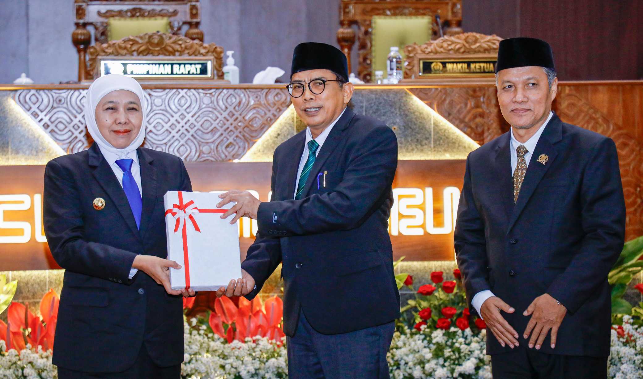 LKPJ 2025 Diterima Seluruh Fraksi DPRD, Gubernur Khofifah: Kunci Sukses Jatim Ada pada Sinergi dan Kolaborasi