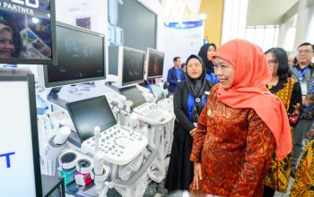 Gubernur Khofifah Dorong Rumah Sakit di Jatim Adaptif Terhadap AI dan Teknologi Kesehatan Modern