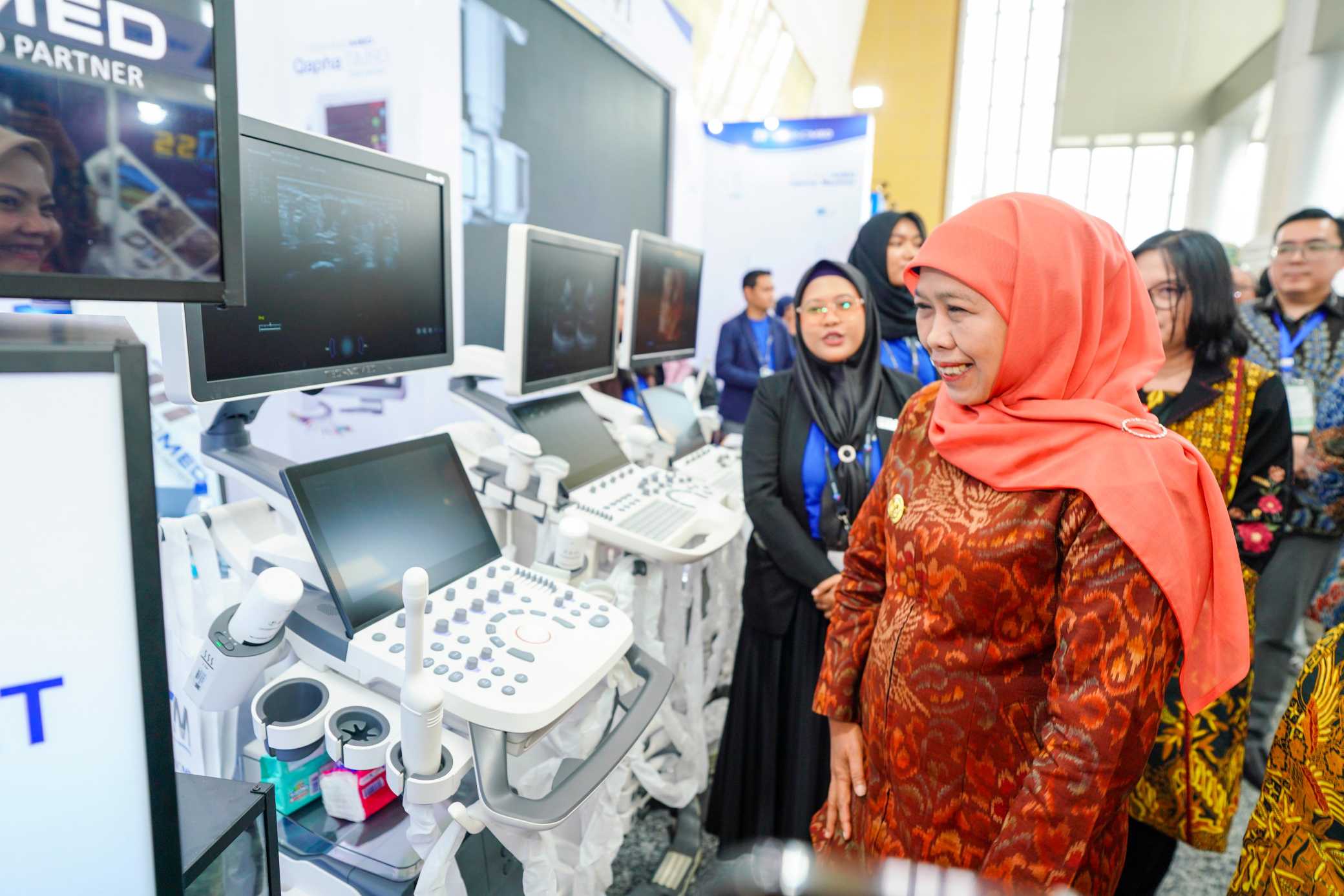 Gubernur Khofifah Dorong Rumah Sakit di Jatim Adaptif Terhadap AI dan Teknologi Kesehatan Modern