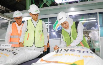 Gubernur Khofifah Tinjau PG Ngadirejo Kediri, Optimistis Swasembada Gula Nasional Tercapai Lebih Cepat