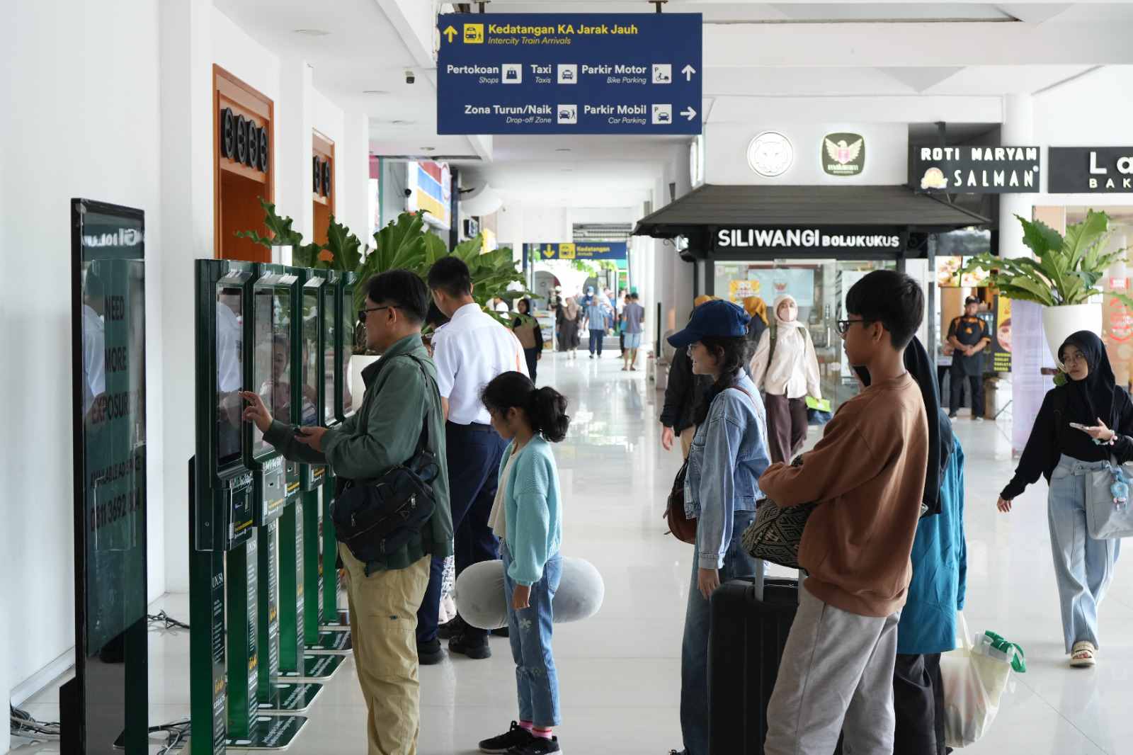 Arus Kedatangan Dominasi Libur Iduladha, Daop 8 Surabaya Layani Puluhan Ribu Pelanggan