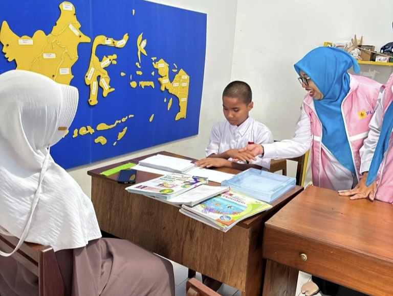 Di Balik Semangat Idul Adha, PLN Hadirkan Harapan untuk Pendidikan Anak-anak Netra di Malang