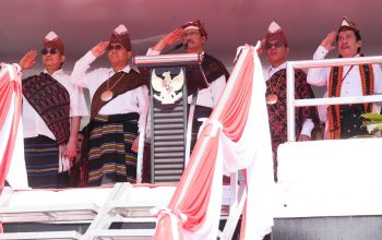 Pimpin Upacara di Ende, Mensos Gus Ipul Bakar Semangat Pancasila di “Kota Rahim” Lahirnya Ideologi Bangsa