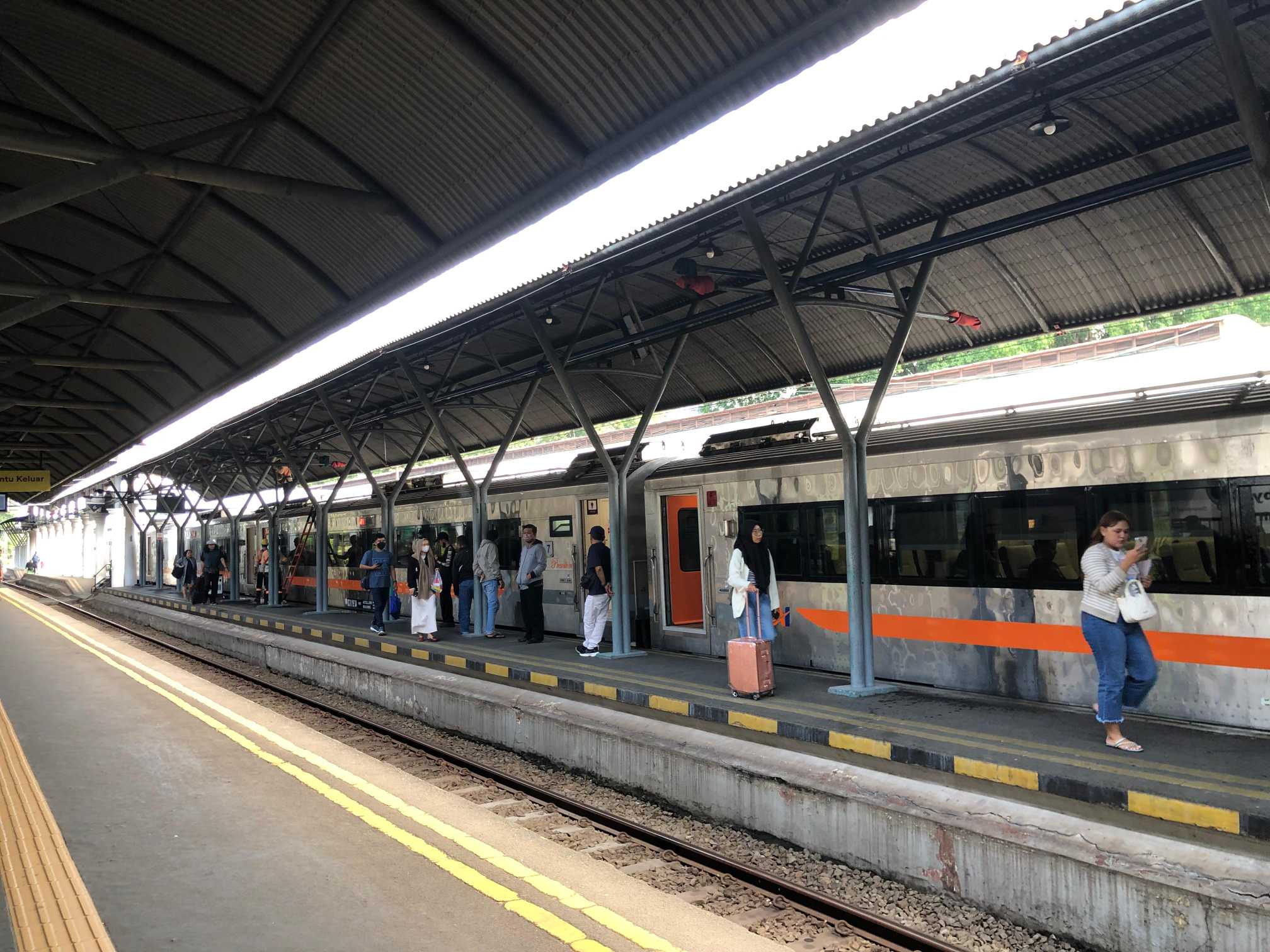 Libur Panjang Usai, KAI Daop 8 Surabaya Sukses “Angkut” Hampir 300 Ribu Penumpang