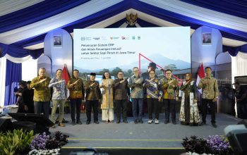 OJK Perkuat Ekosistem Susu Sapi Perah Jatim, Dorong Digitalisasi dan Akses Pembiayaan Peternak