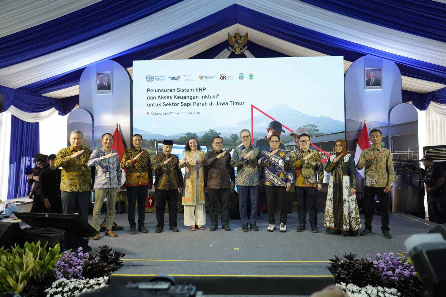 OJK Perkuat Ekosistem Susu Sapi Perah Jatim, Dorong Digitalisasi dan Akses Pembiayaan Peternak