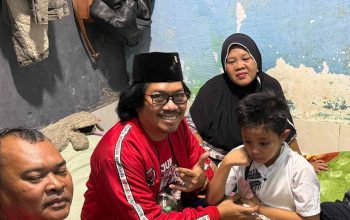 Khitan Blusukan Haji Buleks: Menjemput Senyum Anak-anak dari Gang-Gang Surabaya