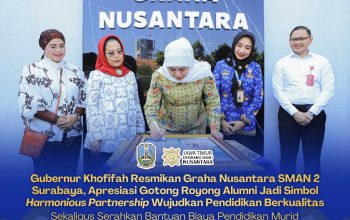 Resmikan Graha Nusantara SMAN 2 Surabaya, Gubernur Khofifah Apresiasi Gotong Royong Alumni Jadi Simbol Harmonious Partnership