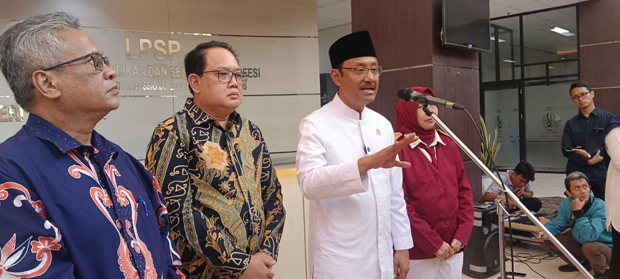 10 Bulan Berjalan, Mensos Gus Ipul Sebut Perkembangan Siswa Sekolah Rakyat Sangat Menggembirakan