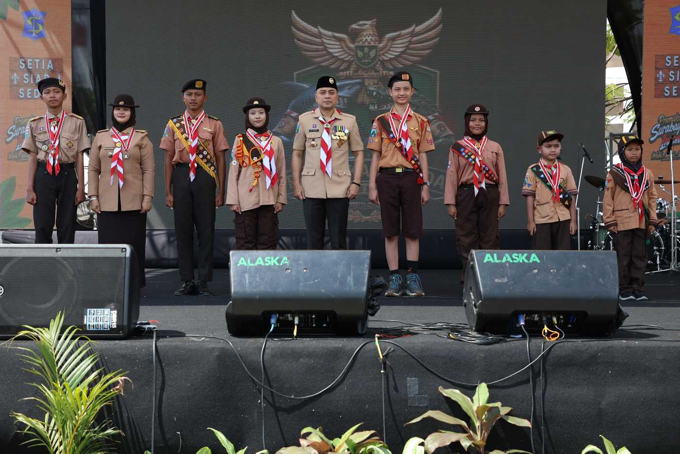 Pecahkan Tiga Rekor MURI Sekaligus, Eri Cahyadi Ajak Pramuka Jadi Motor Penggerak Kampung Pancasila
