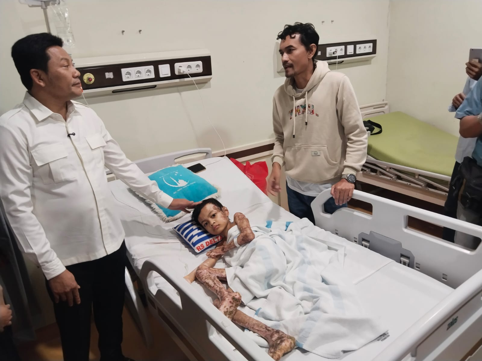Video : Di Tengah Duka dan Luka, Harapan Untuk Izzan Tak Boleh Padam