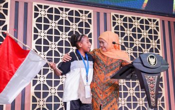 Gubernur Khofifah Sambut 152 Siswa ADEM Papua di Jatim, Tegaskan Komitmen Cetak SDM Unggul Berdaya Saing Global