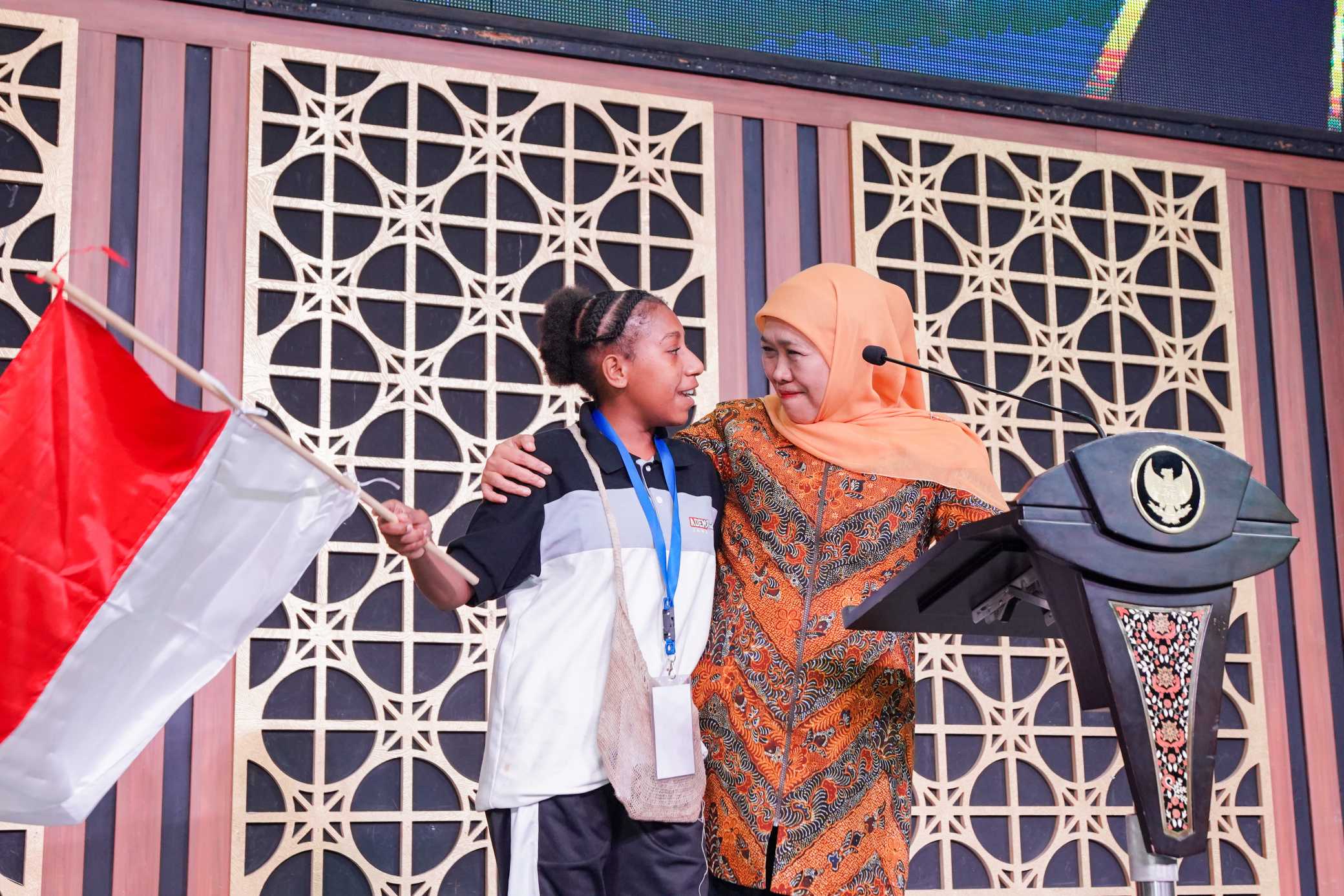 Gubernur Khofifah Sambut 152 Siswa ADEM Papua di Jatim, Tegaskan Komitmen Cetak SDM Unggul Berdaya Saing Global