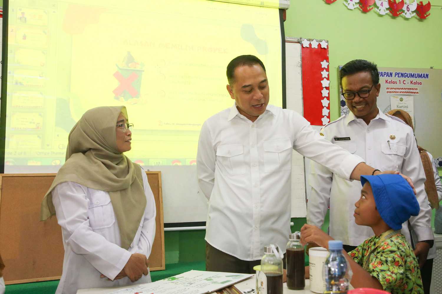 Tanpa Kekerasan ! MPLS Surabaya Dibekali Literasi Digital, Antinarkoba, Hingga Cek Kesehatan Gratis