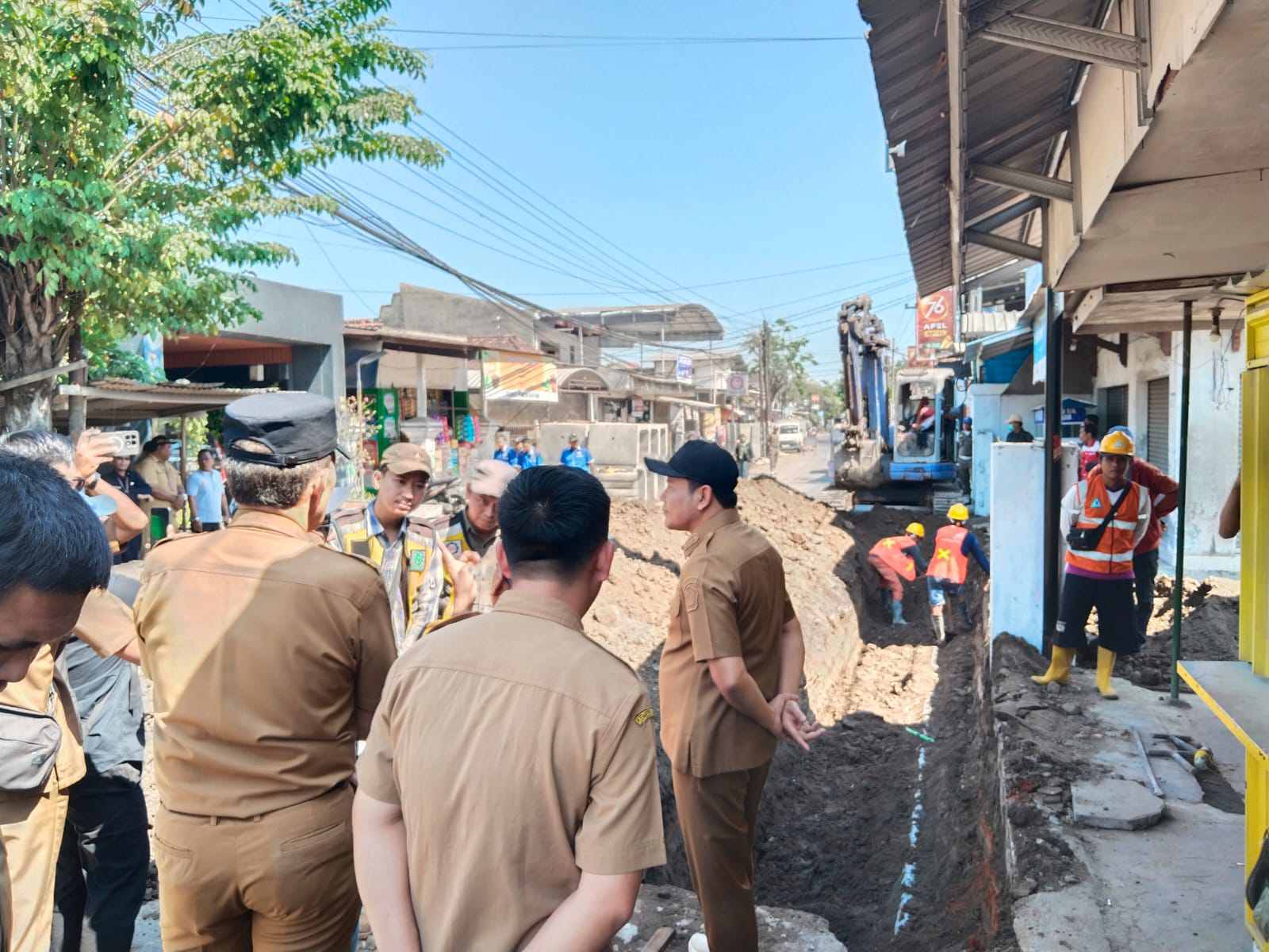 Bupati Sidoarjo Sidak Jalan Raya Bluru Kidul, Pastikan Proyek Betonisasi Rampung Tepat Waktu