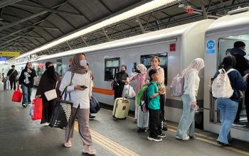 Kejujuran Insan KAI Berbuah Kepercayaan, Ribuan Barang Tertinggal Berhasil Diamankan KAI Daop 8 Surabaya