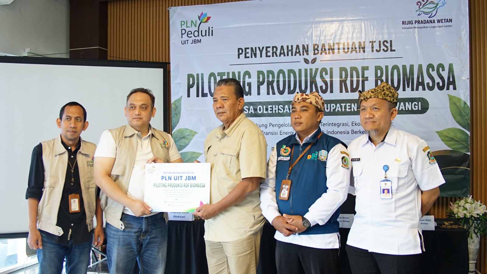PLN UIT JBM Kembangkan RDF Biomassa di Banyuwangi, Sampah Diolah Jadi Bahan Bakar Pengganti Batu Bara / Foto : Fifin Jun