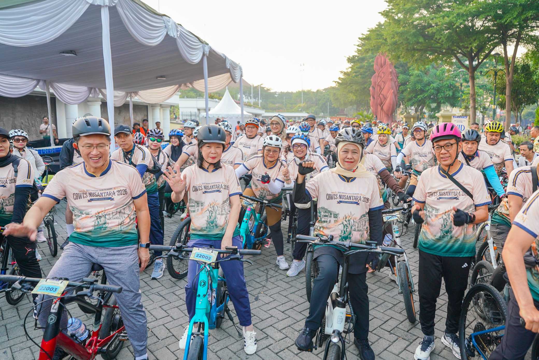 Gubernur Khofifah Lepas Gowes Nusantara HUT ke-73 BI, Jadi Ruang Perkuat Sinergi dan Budaya Hidup Sehat