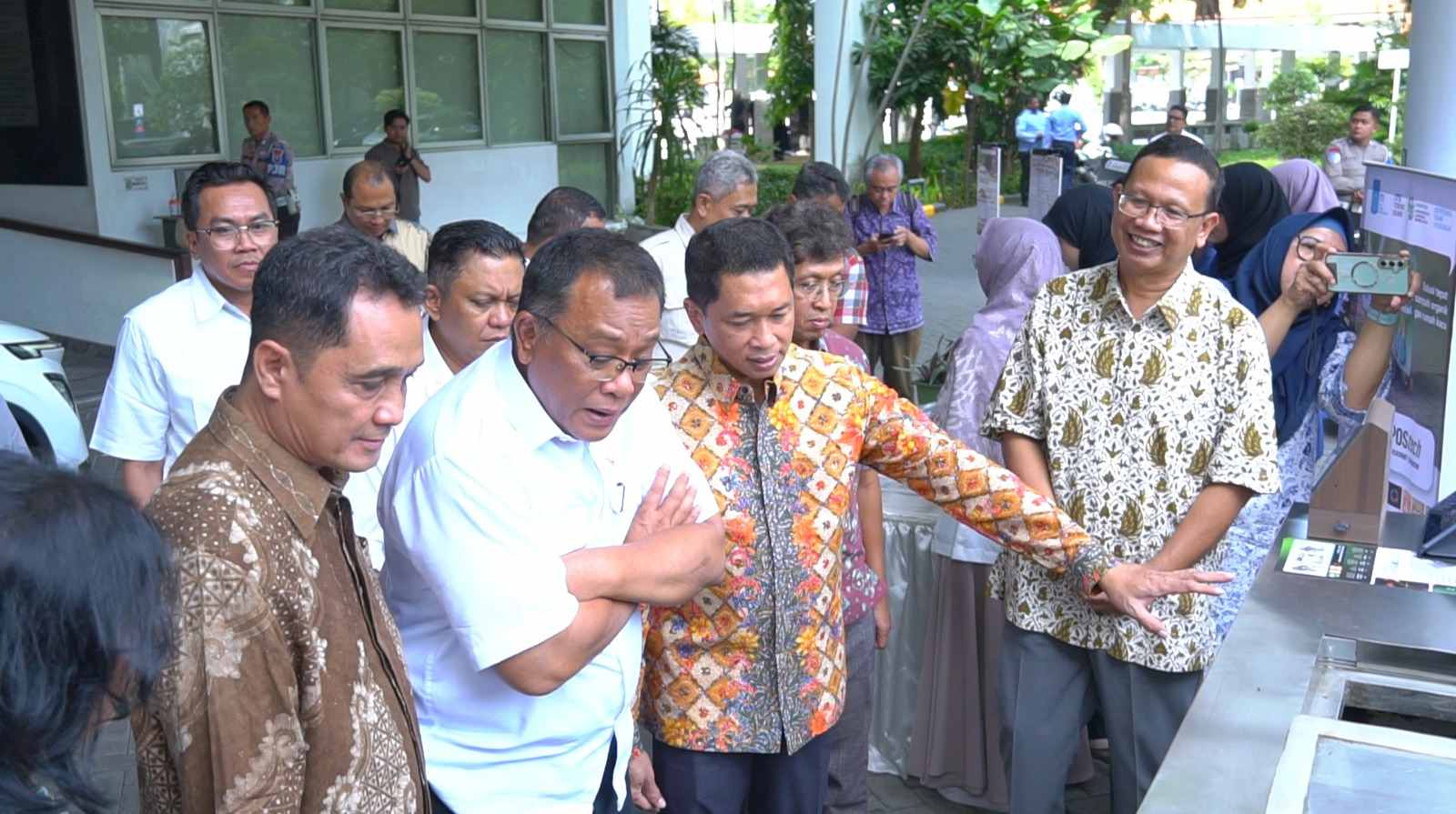 Menteri LH Dorong Inovasi Kampus Jadi Senjata Atasi Krisis Sampah