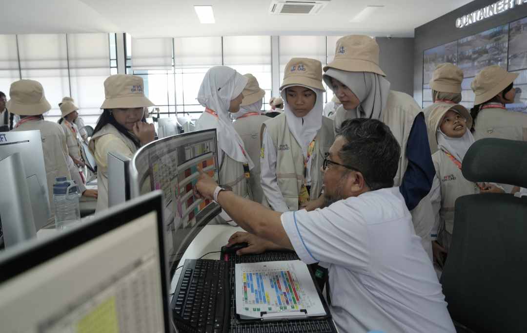 Mengintip Serunya Portground Vol. 1: Saat Ratusan Anak “Serbu” Pelabuhan Surabaya, Belajar Hidup Sehat Hingga Siaga Bencana