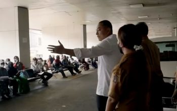 Sidak RSUD Soewandhie, Wali Kota Eri Cahyadi Evaluasi Layanan Farmasi hingga Alur IGD