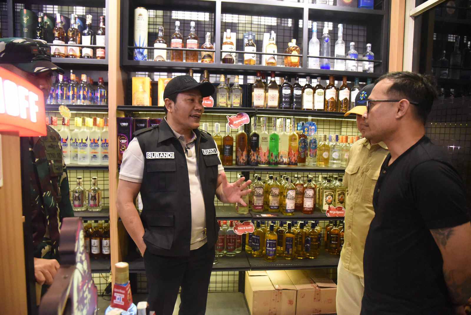 Tak Ada Ampun! Bupati Subandi Tutup Tiga Toko Miras Nakal, Ratusan Botol Disita