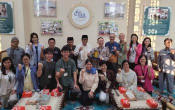 Delegasi YME Hong Kong Kunjungi Masjid Al-Akbar, Perkuat Silaturahmi dan Syiar Islam Rahmatan Lil ‘Alamin