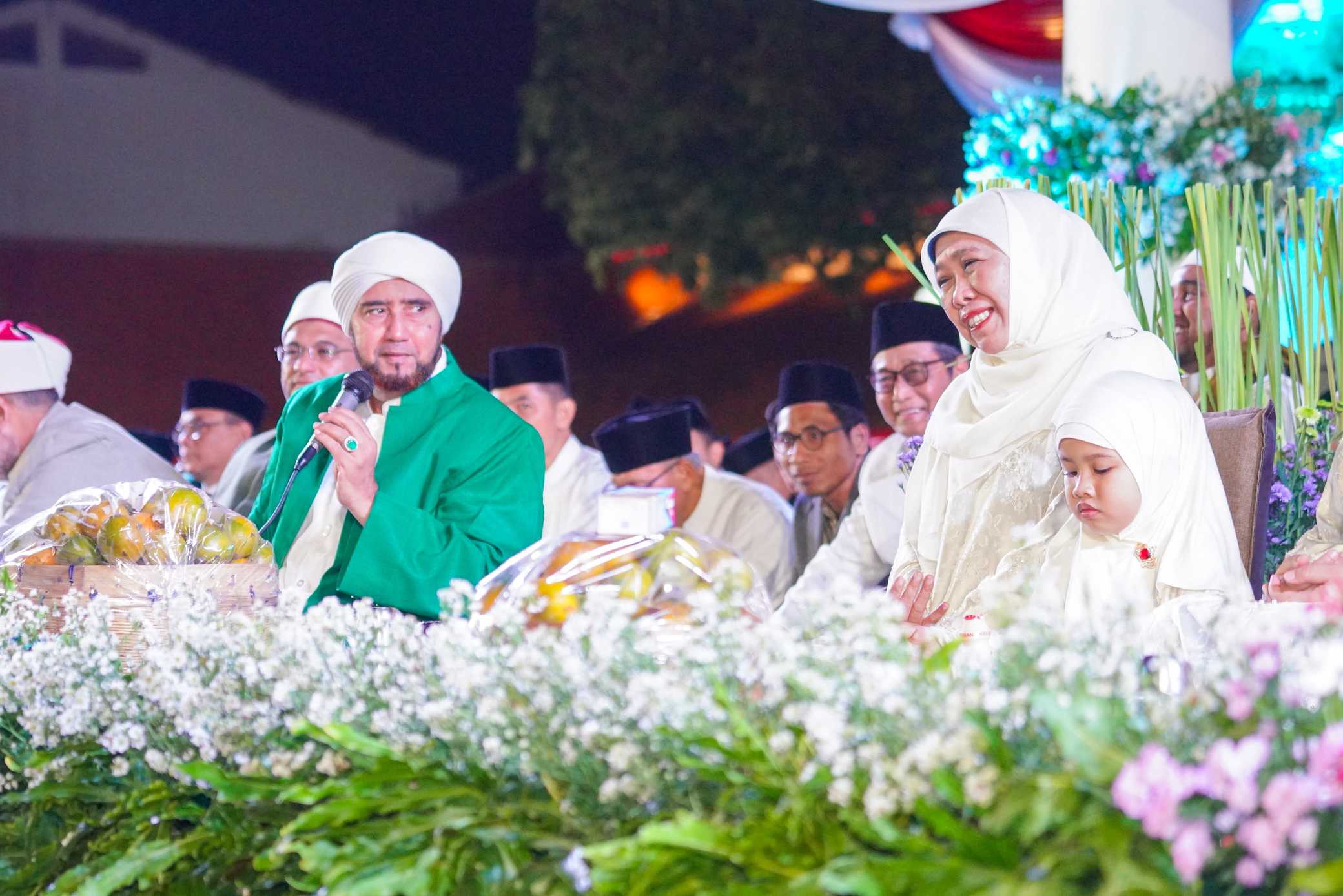 Gubernur Khofifah: Merawat Kemerdekaan Dengan Dzikir, Sholawat, dan Doa