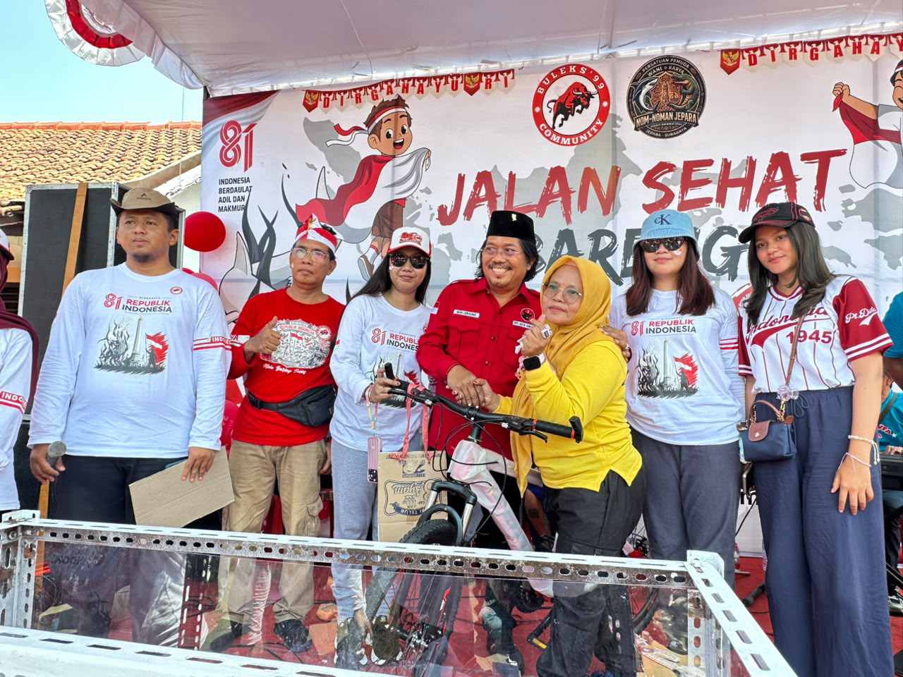 27 Ribu Warga Gegap Gempita, Jalan Sehat Kemerdekaan di Surabaya Jadi Simbol Gotong Royong