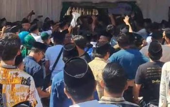Sidang Muktamar ke-35 NU Dijeda, Massa Pendukung Gus Yusuf Jebol Barikade