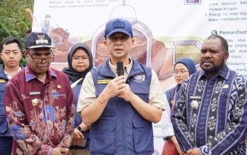 Menteri Transmigrasi dan ITS Dorong Kemandirian Energi Warga Papua Barat Lewat Biogas