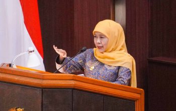 Gubernur Khofifah Sampaikan Pengantar Nota Keuangan Raperda APBD 2027, Siapkan Anggaran Untuk Perkuat Pelayanan Dasar dan Pertumbuhan Ekonomi