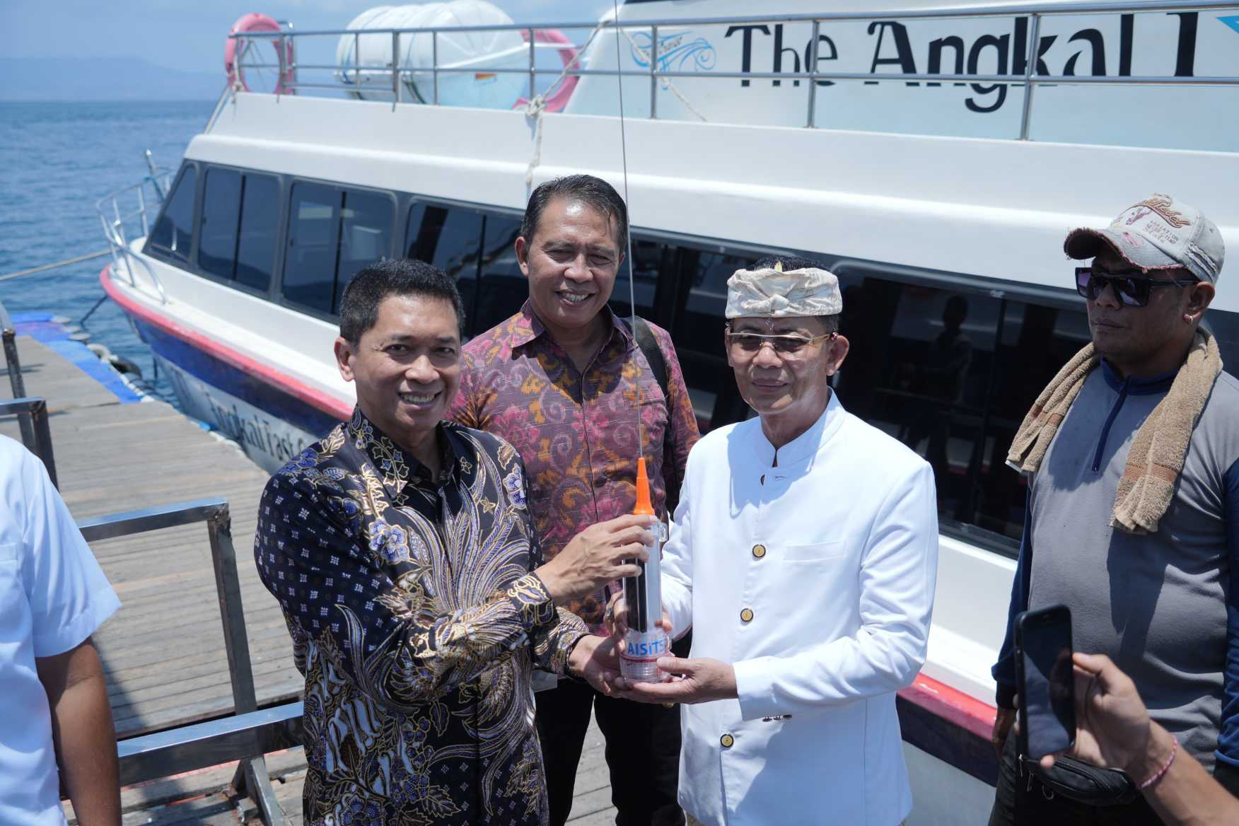 Dua Kapal Jadi Awal, Klungkung Awasi Laut Dengan Teknologi ITS