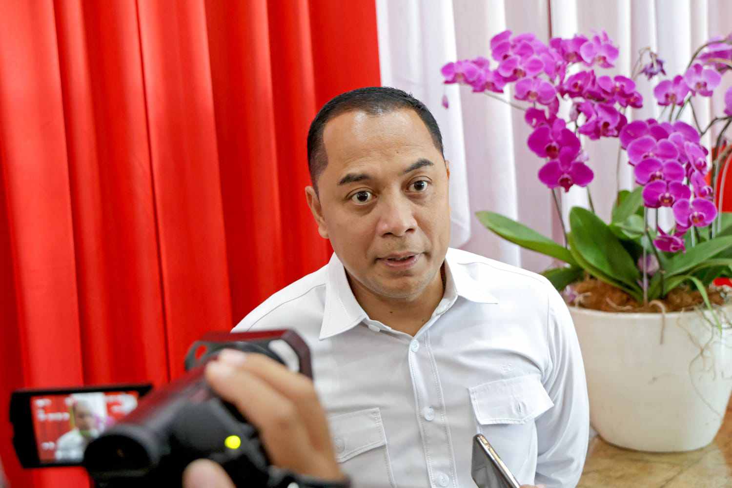 Bebaskan dari Gangguan, Wali Kota Eri Pastikan Tunjungan Romansa dan CFD Aman Bagi Warga