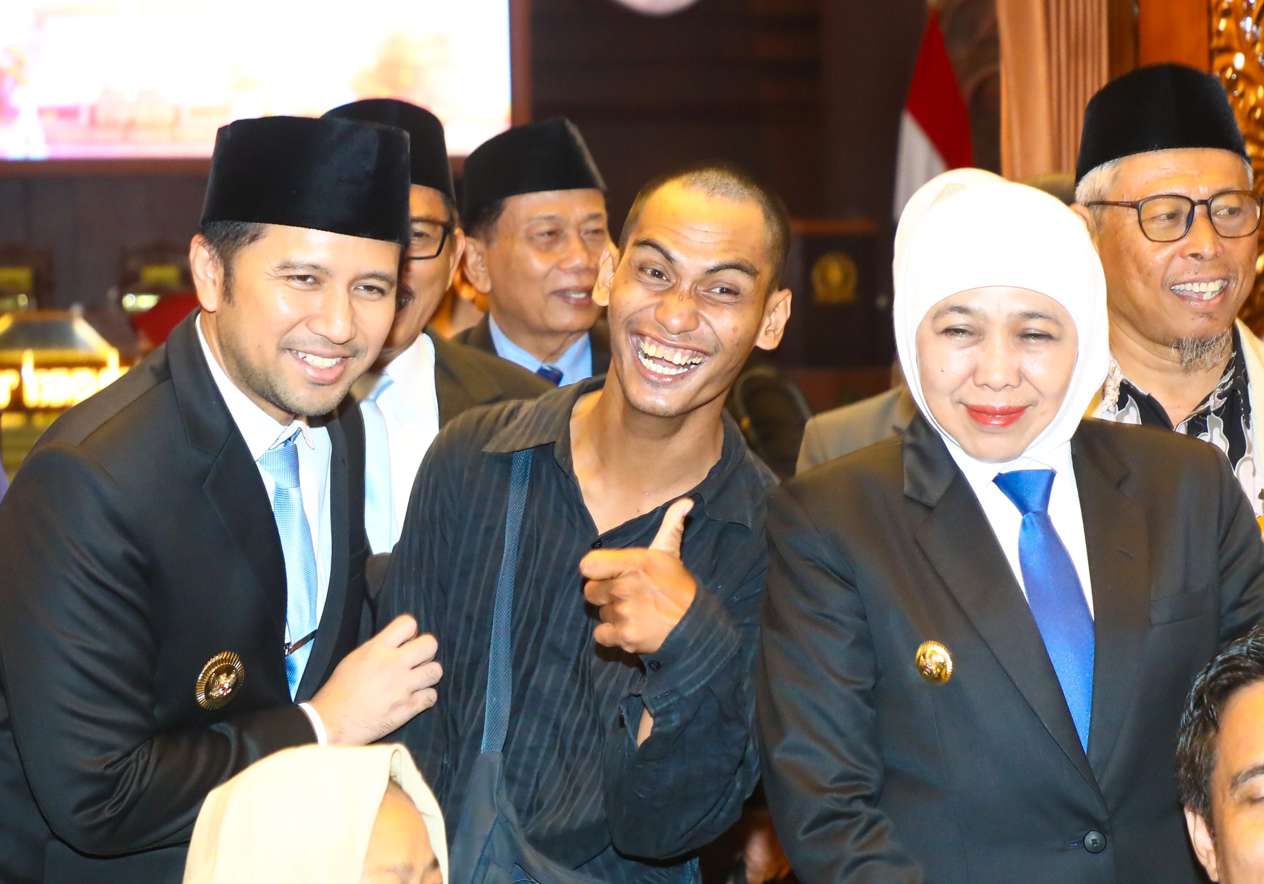 Gubernur Khofifah dan DPRD Jatim Setujui Raperda Tentang Penghormatan, Perlindungan dan Pemenuhan Hak Penyandang Disabilitas, Perkuat Akses Pendidikan hingga Kesempatan Kerja