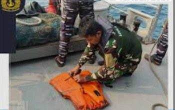 Pelampung Ditemukan di Selat Sunda, Pencarian Rombongan Wartawan Berlanjut