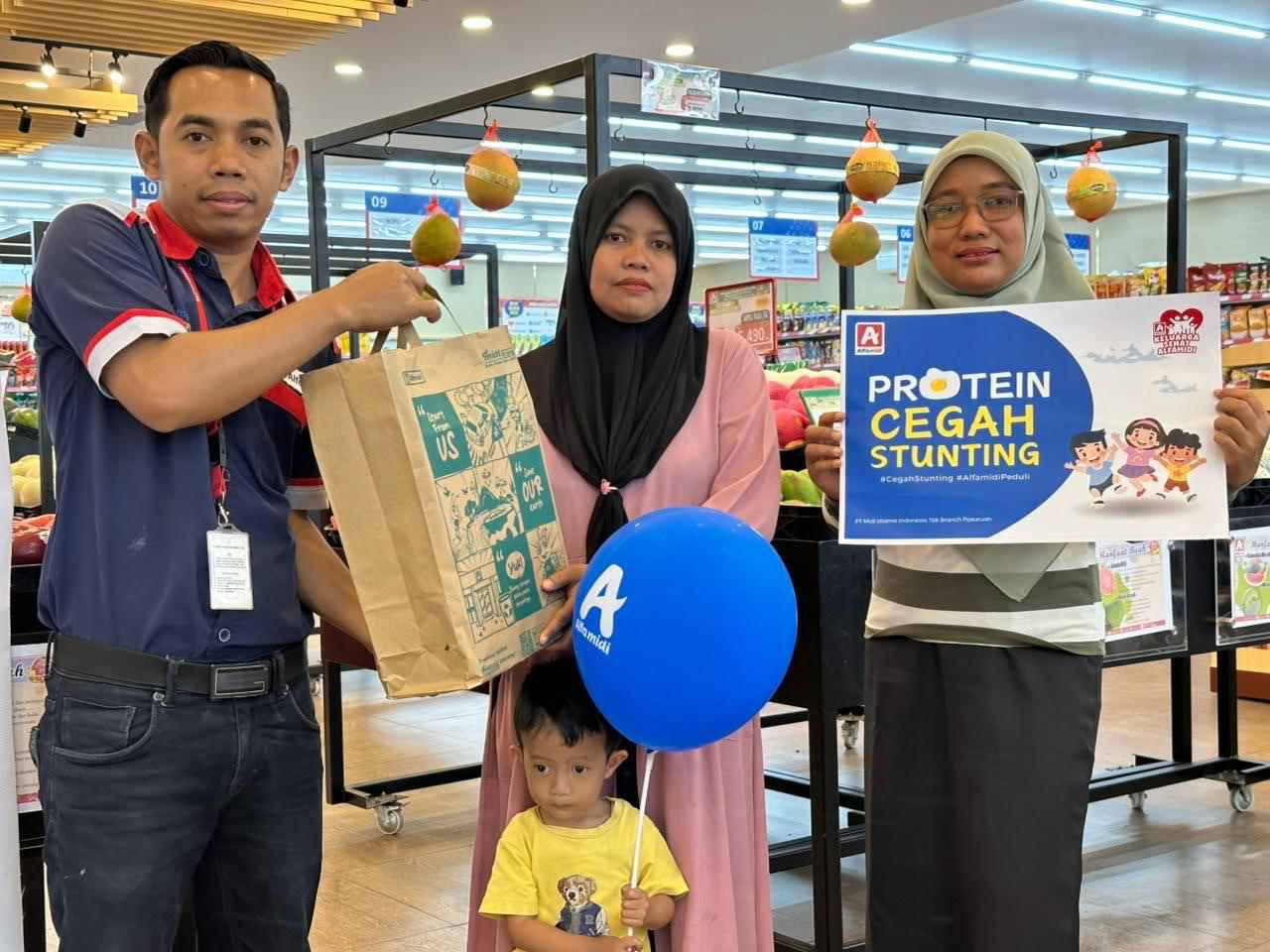 Enam Bulan Berjalan, Alfamidi Tuntaskan Penyaluran 18.000 Telur Untuk 50 Anak di Pasuruan